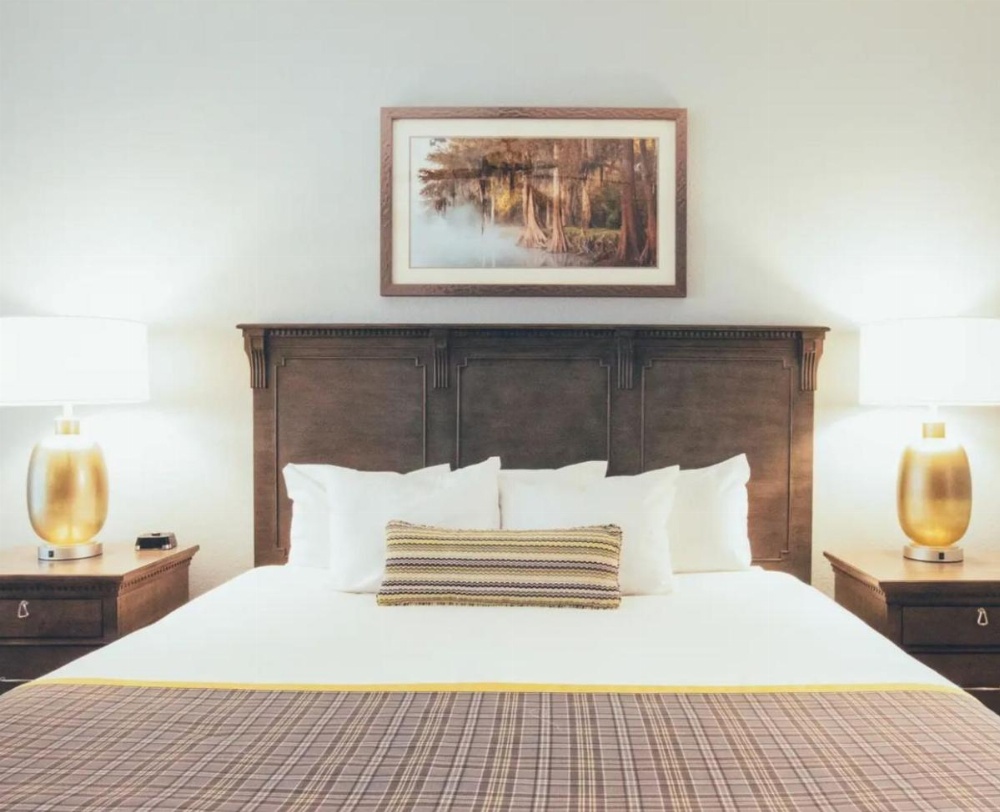 Room image 3